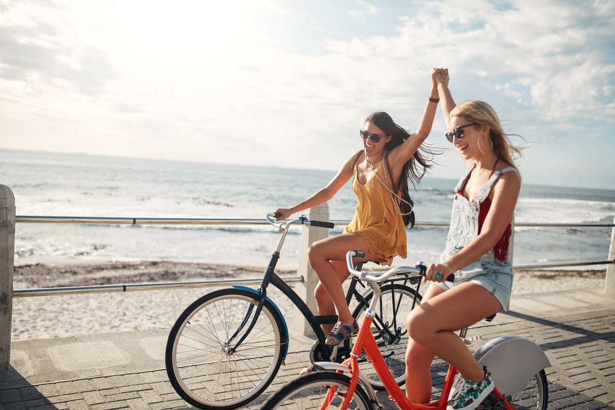 Eurolife blog | Friends cycling by the sea