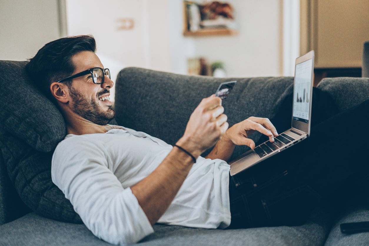 man shopping online black friday